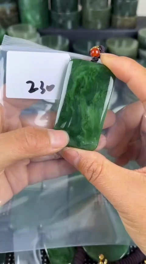 和田玉未镶嵌珠宝半成品牌子