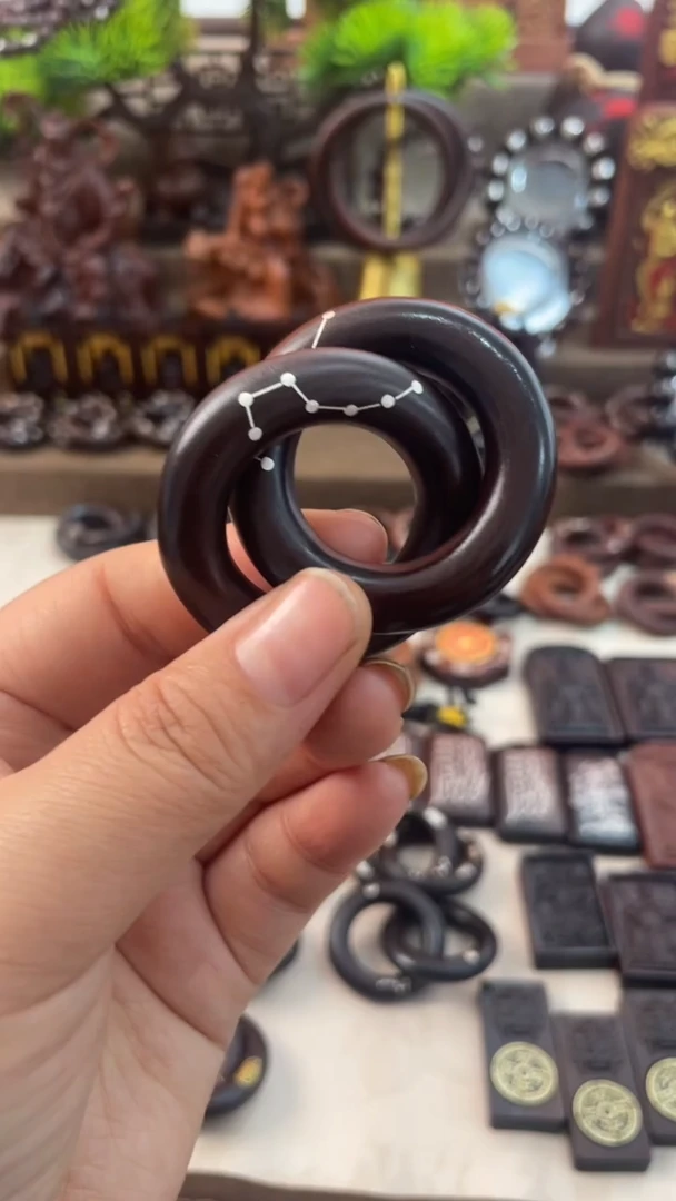 木枣木玉化2.5乾坤圈镶银六七星全品加挂绳