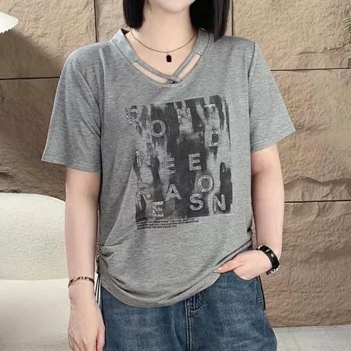 韩版设计感v领t恤时尚烫钻字母减龄抽绳短袖8832