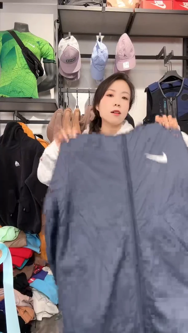 1034编码 瑕疵款直播间过款为准 尺码170