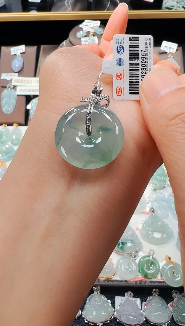 【闪购商品】翡翠吊坠(不含链)18K金镶嵌平安扣吊坠967