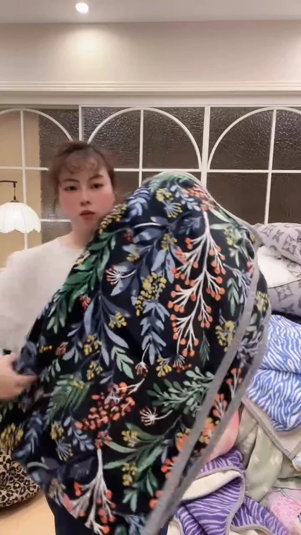 醋酯纤维1.8*2  黑底树叶