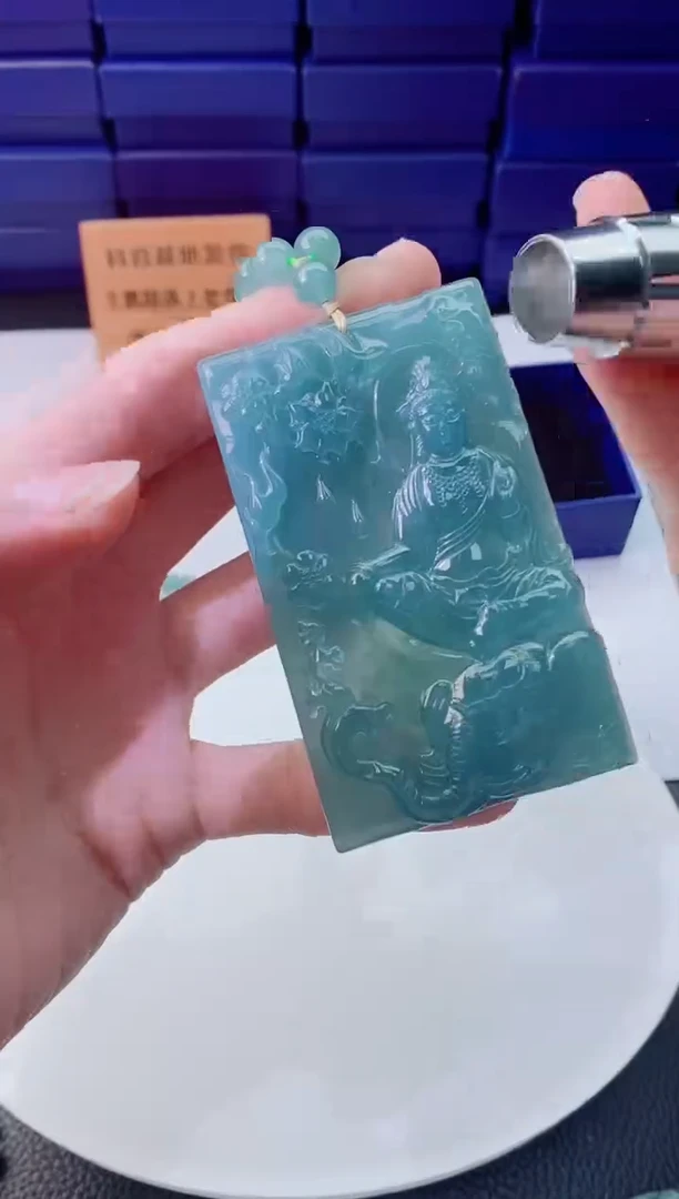 翡翠未镶嵌颈饰1111111111