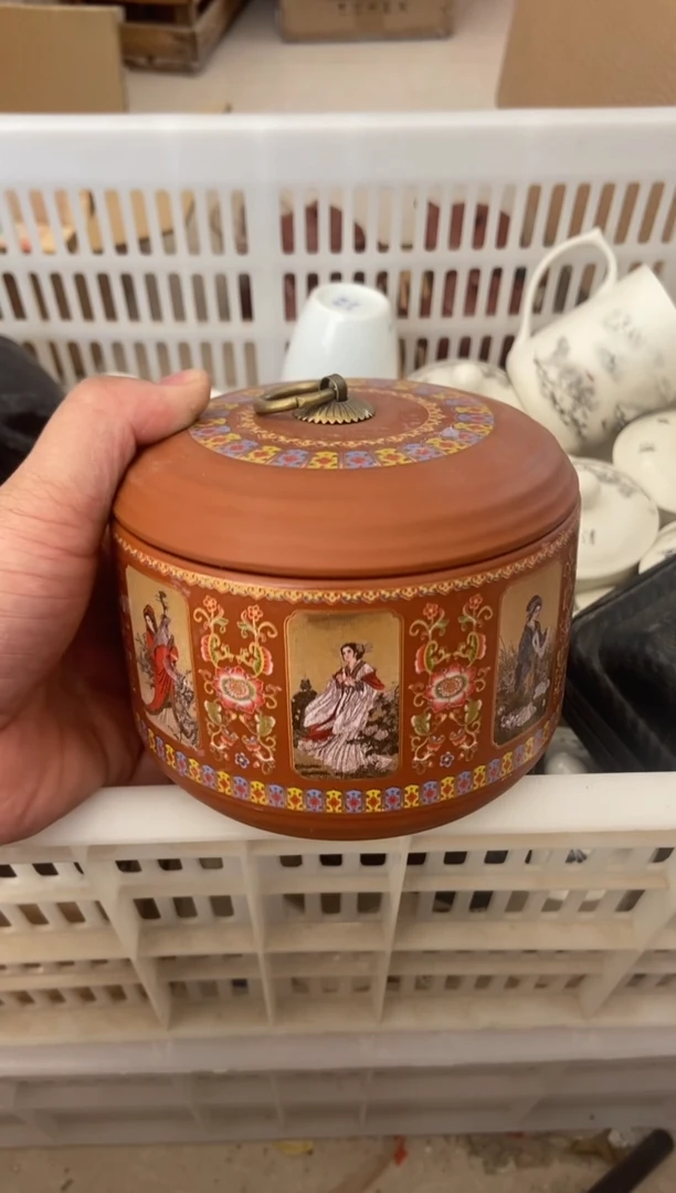 无运费险有瑕疵的摄影的产品有使用过的痕迹有点脏介意勿拍