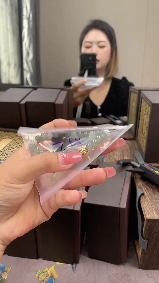 未镶嵌手链翡翠手串