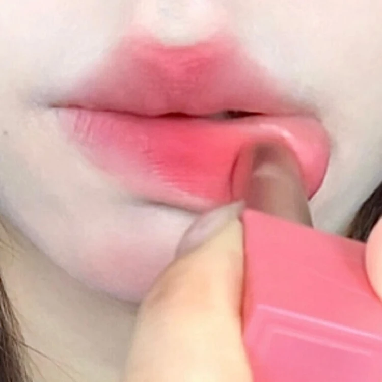 好嫩~低饱和韩妹女高哑光柔雾滋润显色不拔干学生党平价口红唇彩