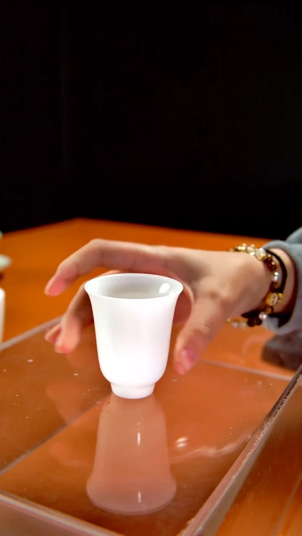 其他陶瓷《言泥陶瓷》冰种羊脂玉手工素烧系列 主人杯