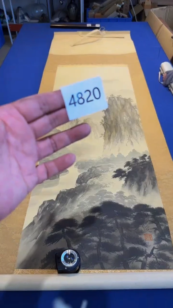 日瓷字画直播间继续开播中