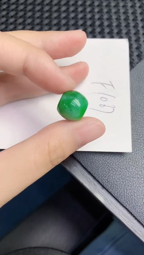 翡翠未镶嵌颈饰天然翡翠緬甸A貨