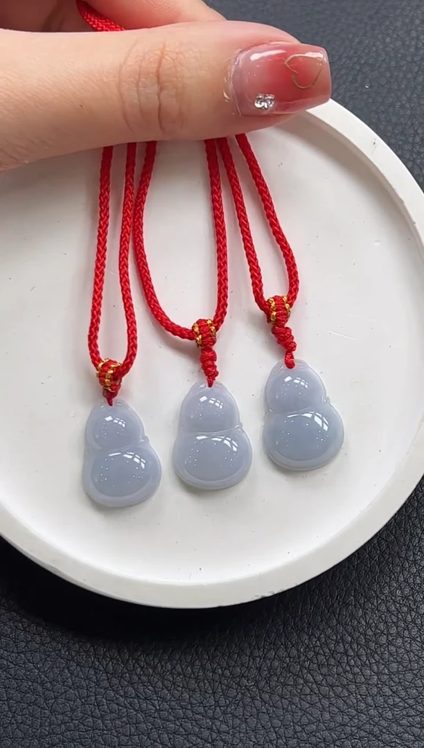 【闪购商品】翡翠颈饰未镶嵌YM1131-2紫葫芦多样性发1件