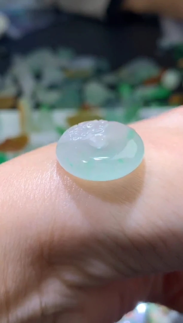 未镶嵌定制翡翠毛货