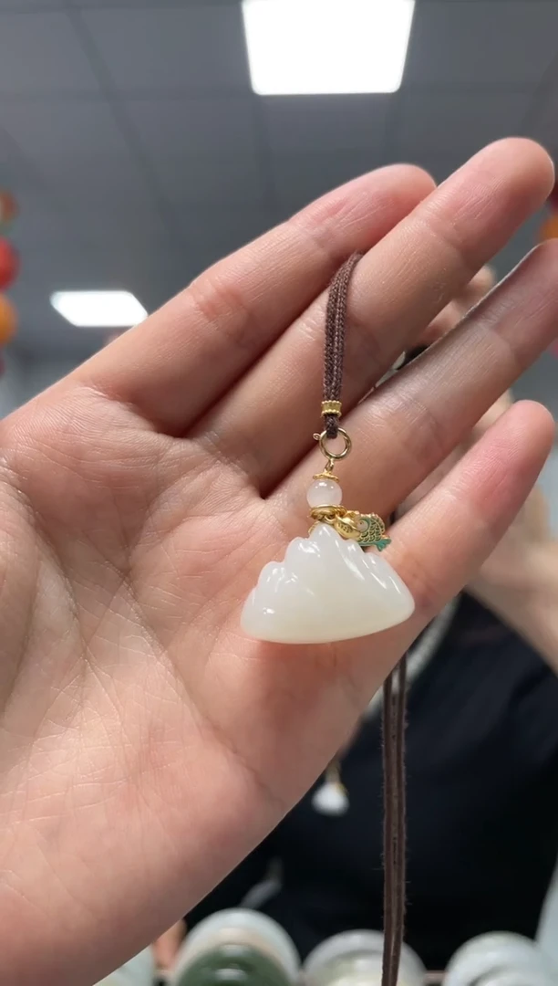 未镶嵌和田玉挂件靠山挂件一件