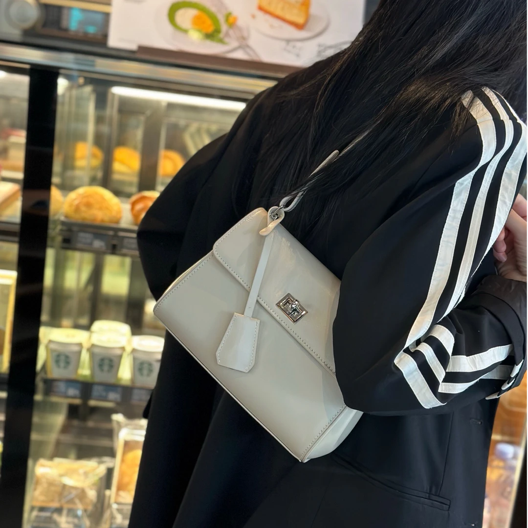 【包得味】包包单肩包女2025新通勤高级牛皮洋气腋下百搭斜挎小方包