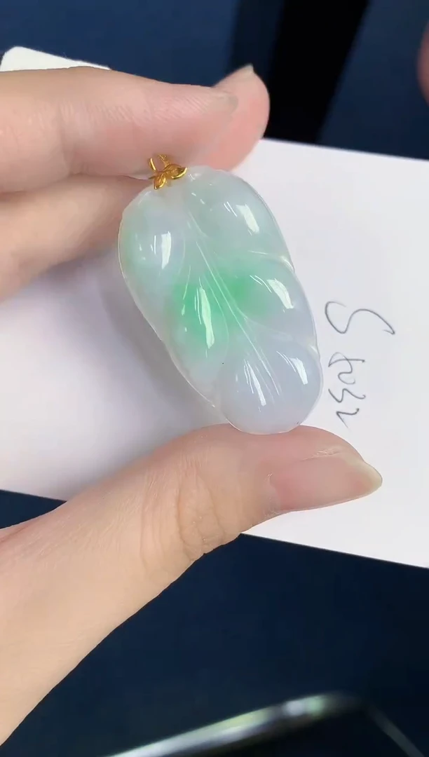 颈饰18K金镶嵌翡翠天然翡翠缅甸A货