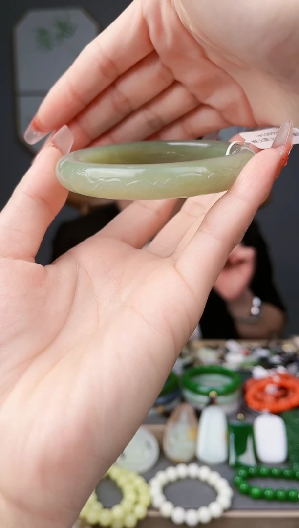 和田玉未镶嵌颈饰多样性发货   拍一单发一个58.6