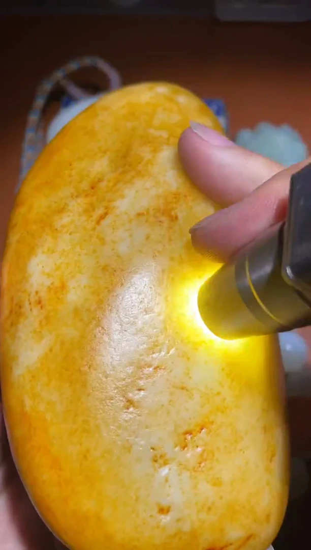 颈饰未镶嵌和田玉（糖玉）和田玉