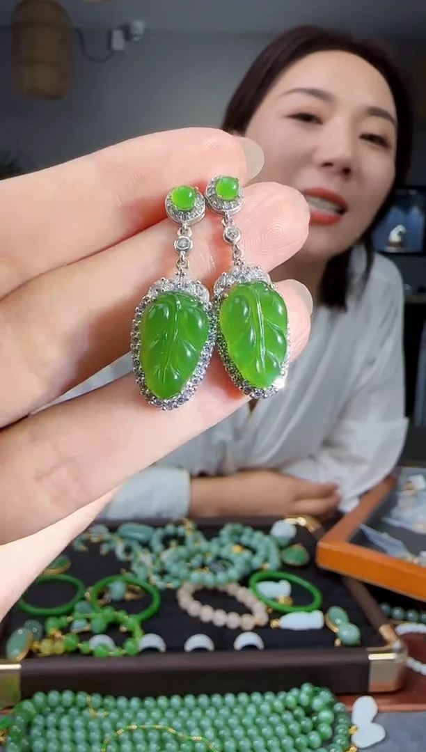 银S925镶嵌和田玉耳饰1