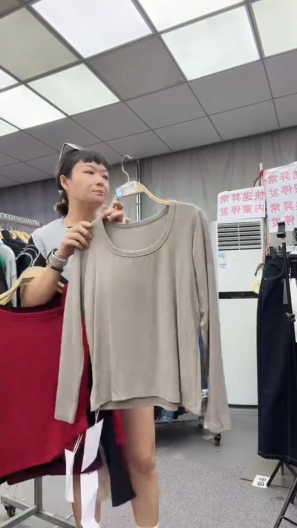 棉大哥家漂亮衣服漂亮颜色