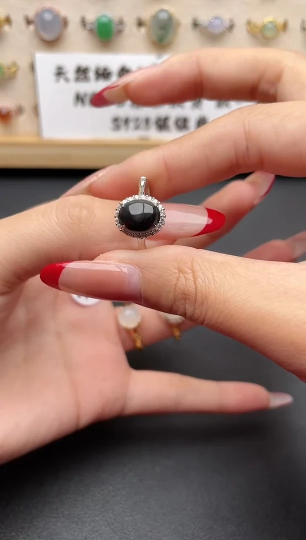 【闪购商品】翡翠戒指银S925镶嵌一物一证一礼盒