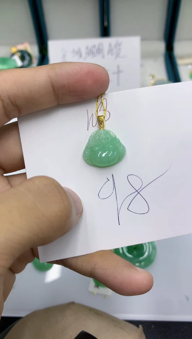 颈饰未镶嵌翡翠翡翠