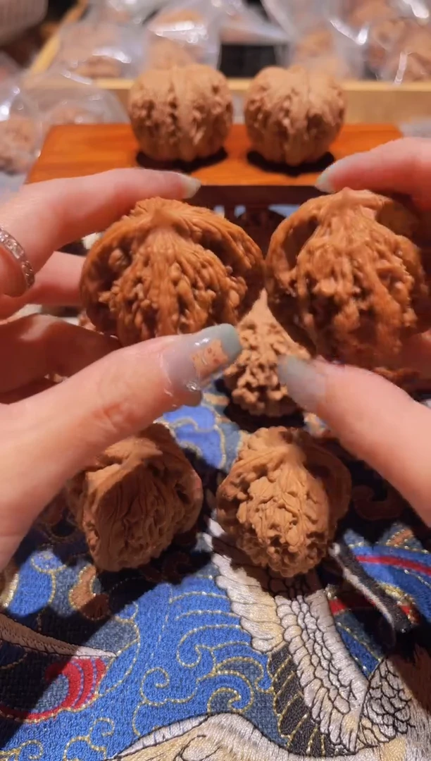 把件文玩核桃095虎头（打过底） 45