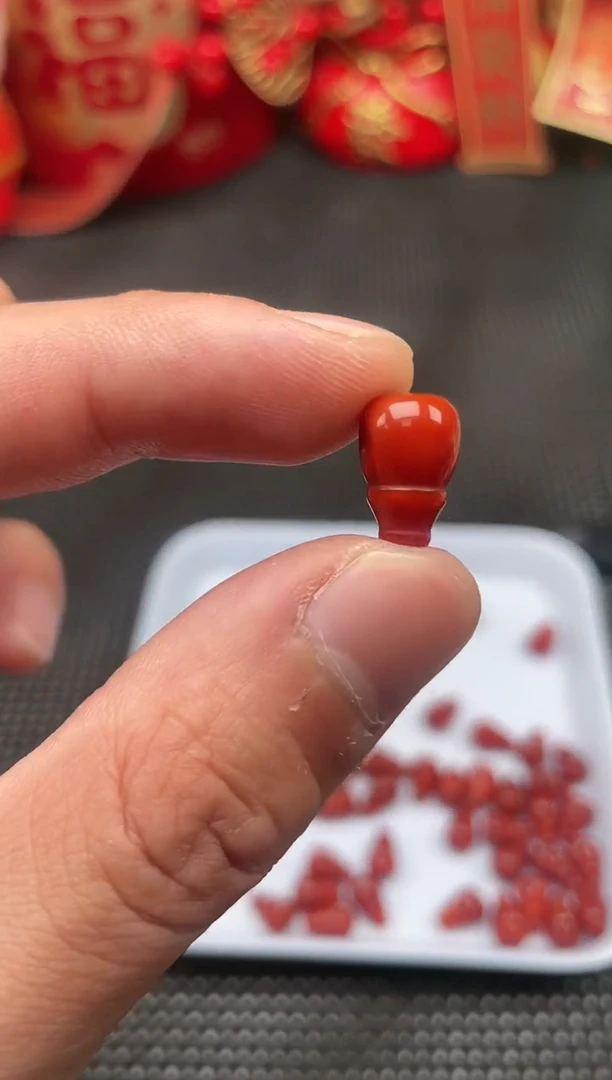 【闪购商品】南红玛瑙单珠未镶嵌10号柿子红卡8*13三通一颗