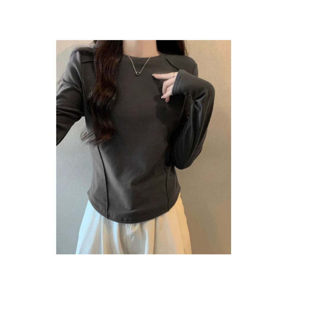 三哈宫-《鱼骨打底》绵羊毛混纺垫肩长袖圆领打底衫修身显瘦设计感