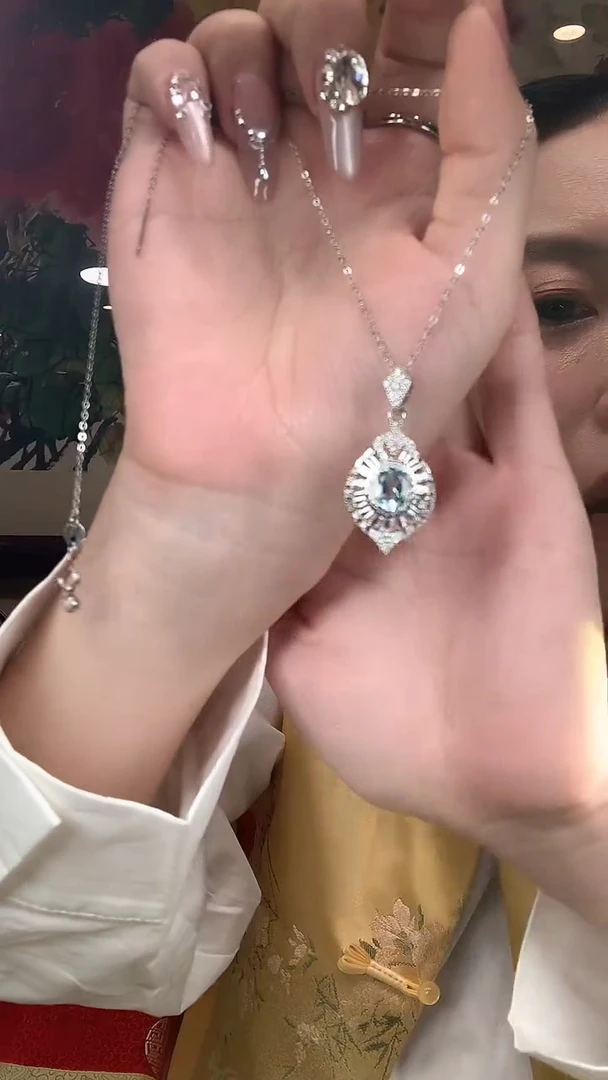 吊坠(赠链)合金水晶一****好吊坠