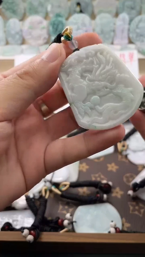 颈饰未镶嵌翡翠2/10/22/.358