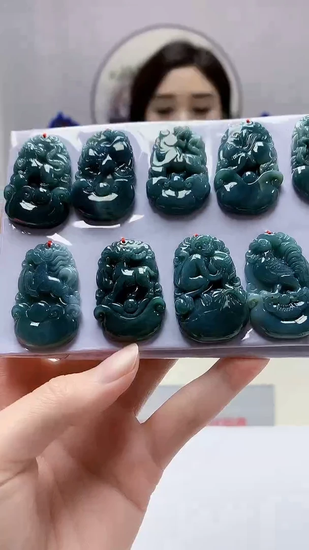 【闪购商品】定制翡翠未镶嵌4829zm-毛货挂件一套80
