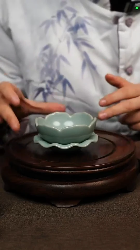 瓷片仿古天青莲花茶漏 微瑕 不带礼盒