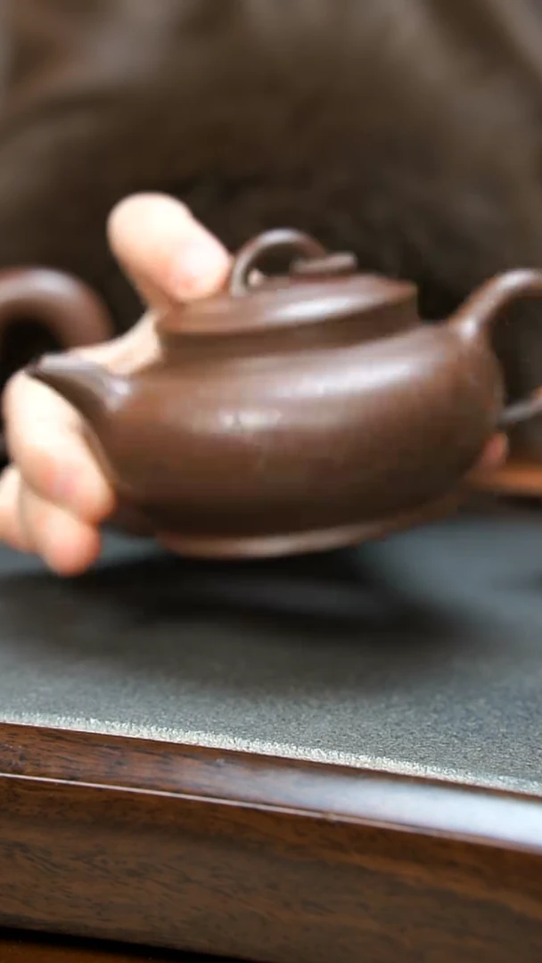 【闪购商品】紫砂茶壶紫泥刻绘菊花壶