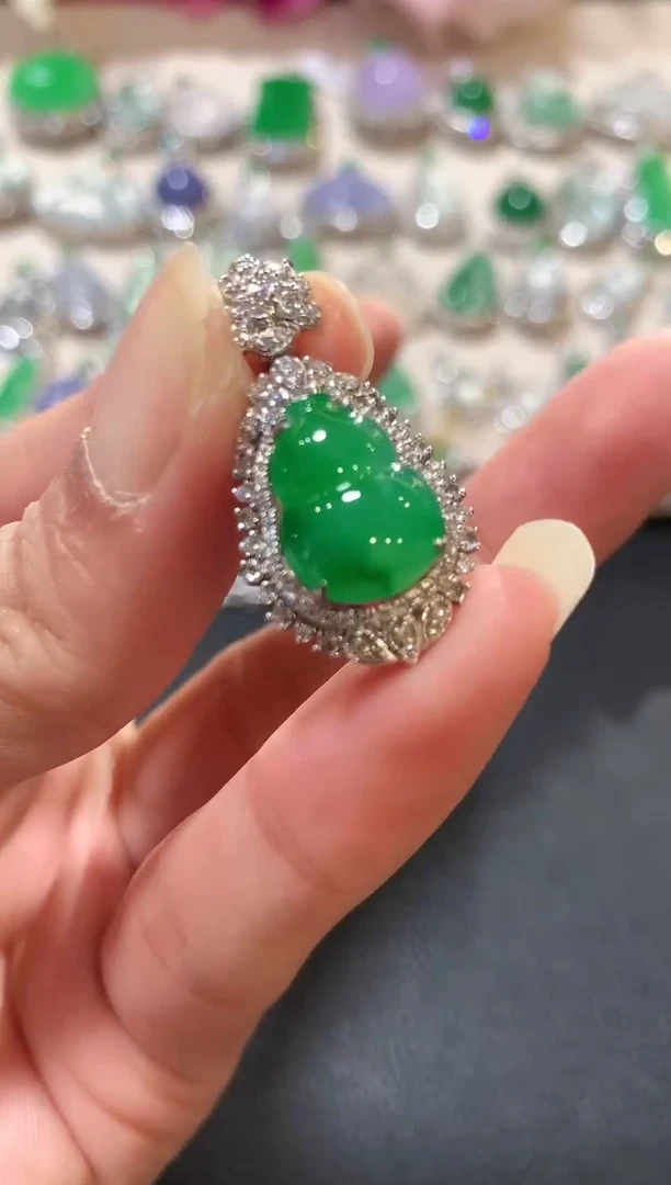 吊坠(不含链)18K金镶嵌翡翠z156