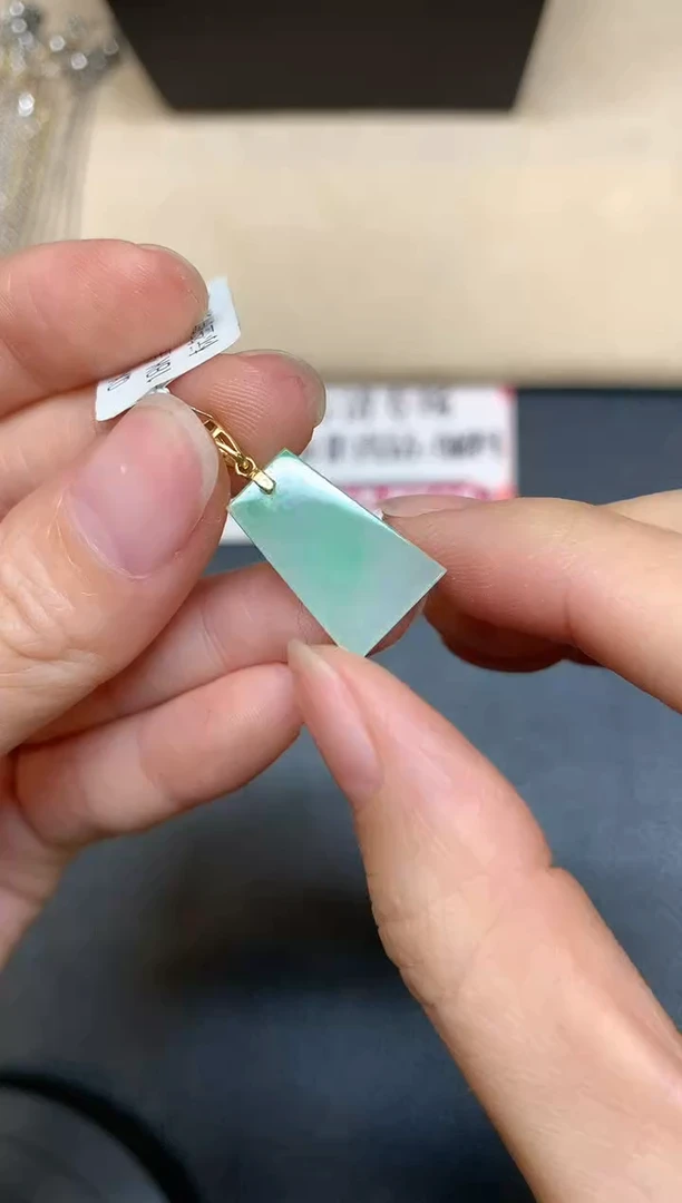 【闪购商品】翡翠颈饰18K金镶嵌【无鉴赏期多样性发其一