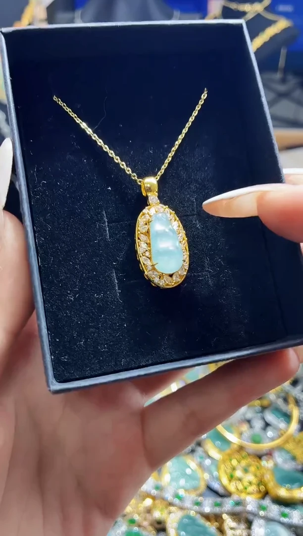 翡翠未镶嵌吊坠(不含链)天然翡翠a货 多样性发其一