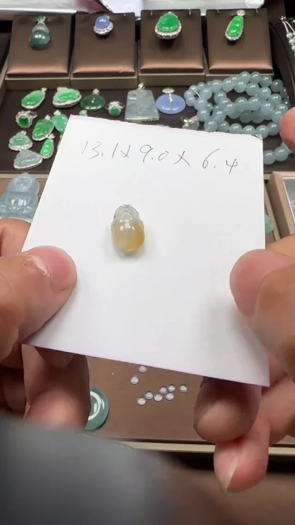 【闪购商品】翡翠颈饰未镶嵌金蟾