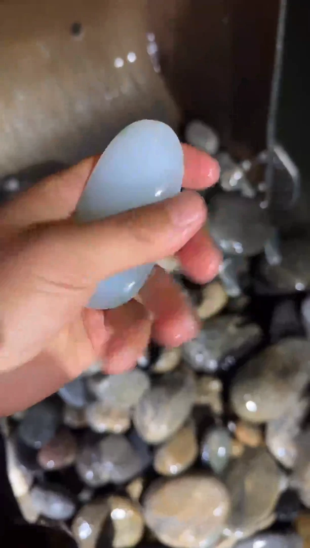吊坠(不含链)未镶嵌和田玉白度好