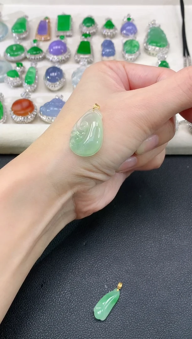 吊坠(不含链)18K金镶嵌翡翠|480