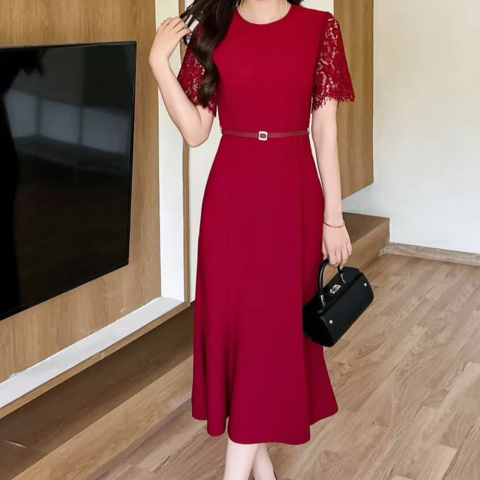 无印心匠B91335-1 法式高级感收腰显瘦蕾丝拼接短袖连衣裙 K1026