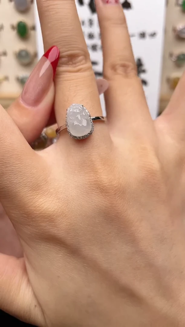 【闪购商品】翡翠戒指银S925镶嵌一物一证一礼盒