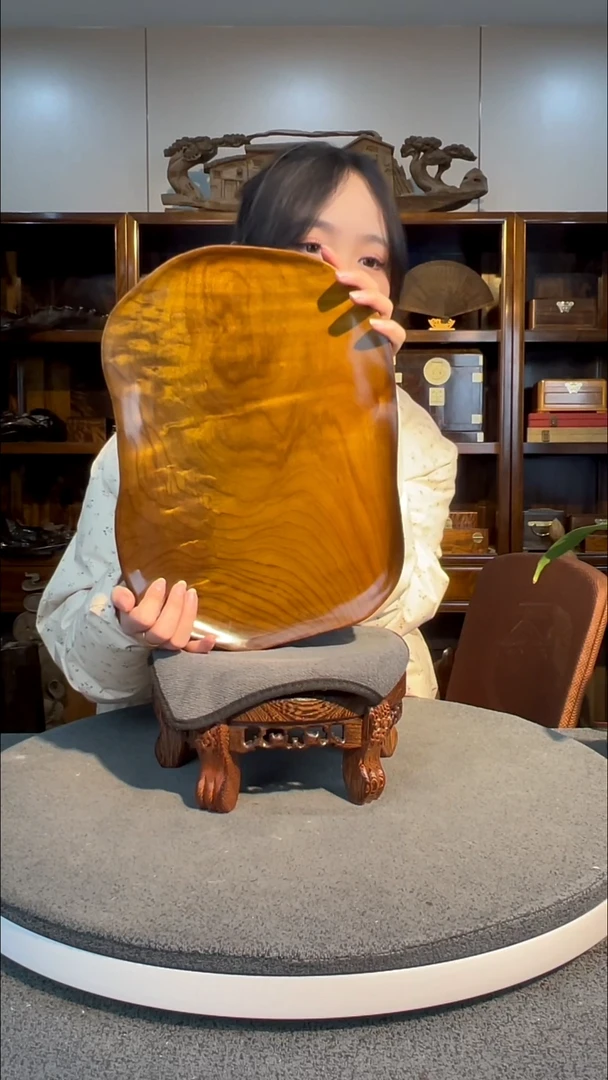 【闪购商品】金丝楠木雕随形果盘1