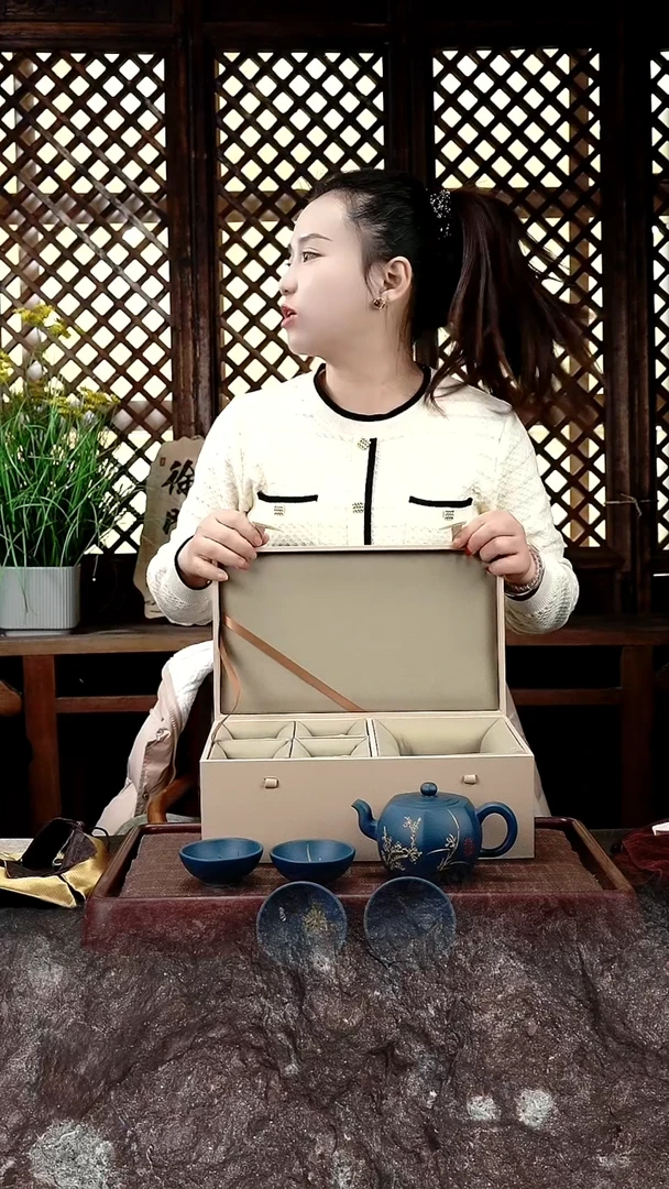 茶壶紫砂3 绿泥 六方井栏 梅兰竹菊 套组