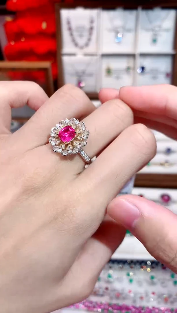 戒指彩色蓝宝石18K金镶嵌2.05ct/天然宝石/七天无理由