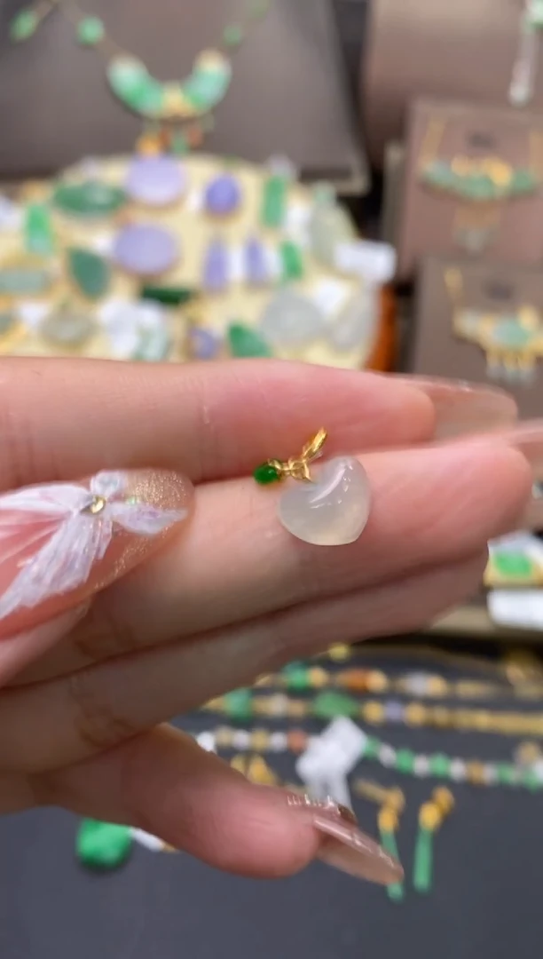 【闪购商品】翡翠颈饰18K金镶嵌净货11046