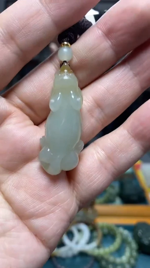 颈饰未镶嵌和田玉2