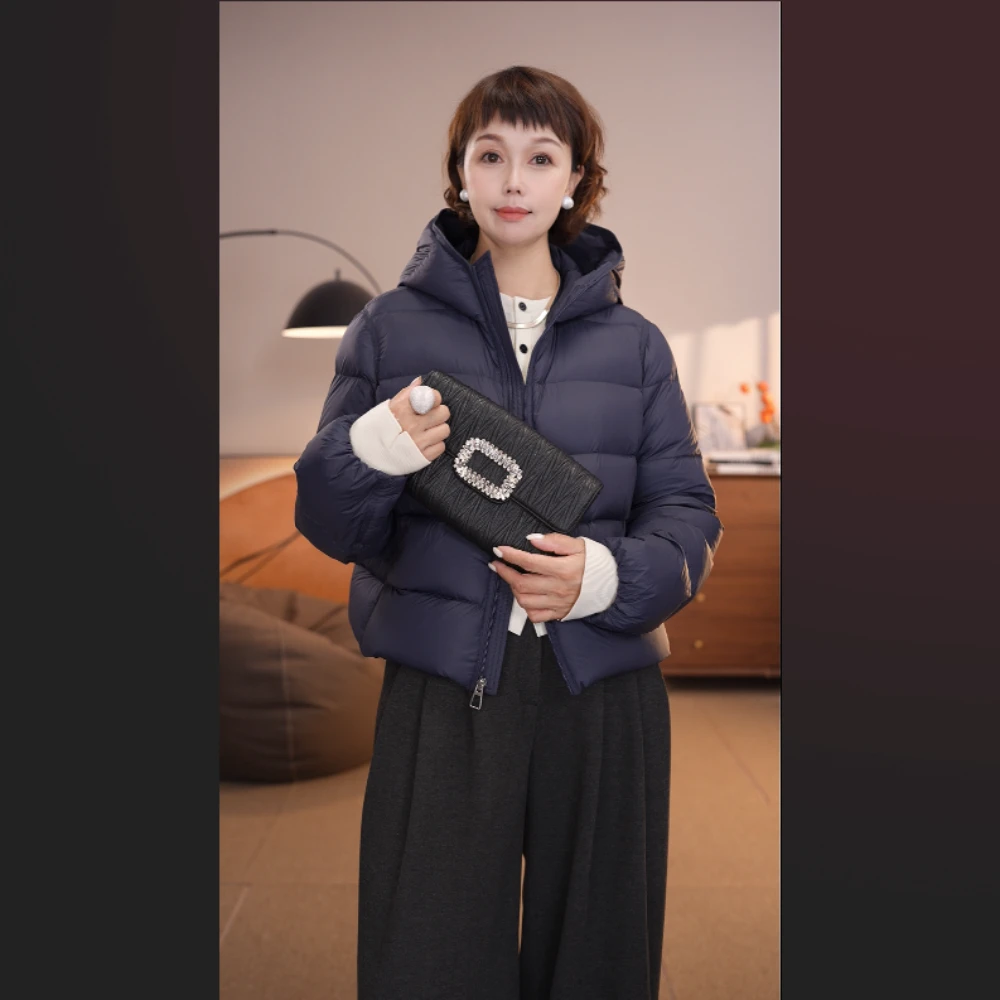 【Doolu 大柒】90白鸭绒秋冬新款极简风连帽休闲羽绒服女短款