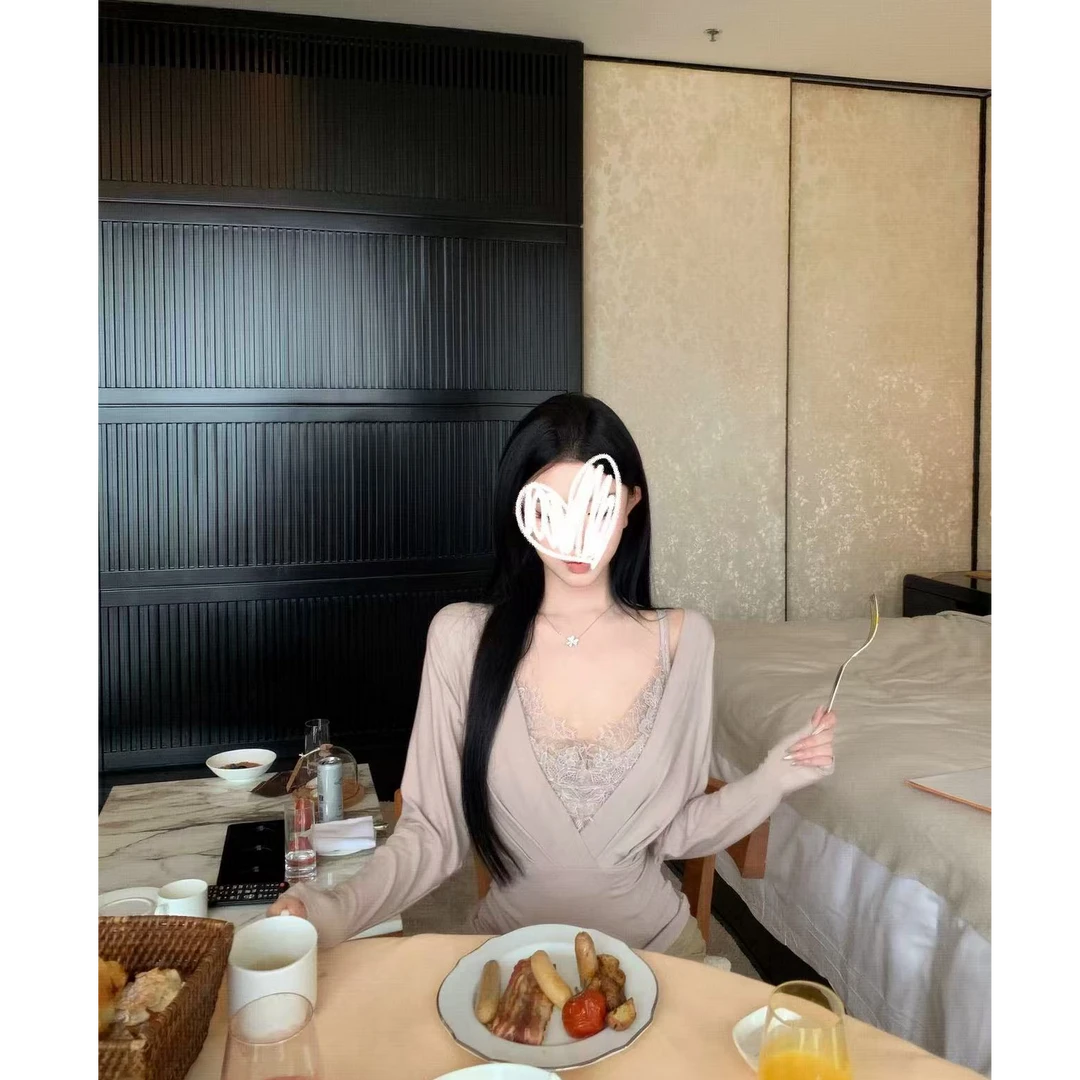 【绝美腰身比】蕾丝花边针织背心长袖V领修身上衣套装