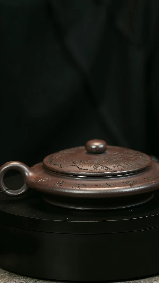 茶壶紫砂K*H1956李传荣紫泥刻绘虚扁