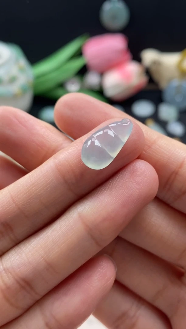 【闪购商品】翡翠颈饰未镶嵌翡翠冰晴福豆