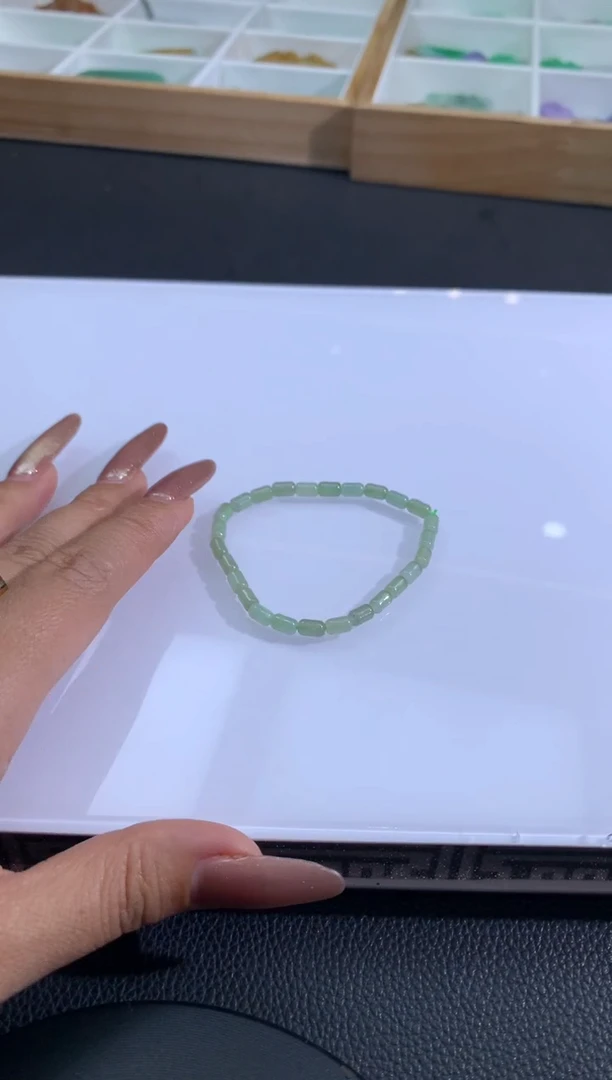 【闪购商品】翡翠手链未镶嵌翡翠